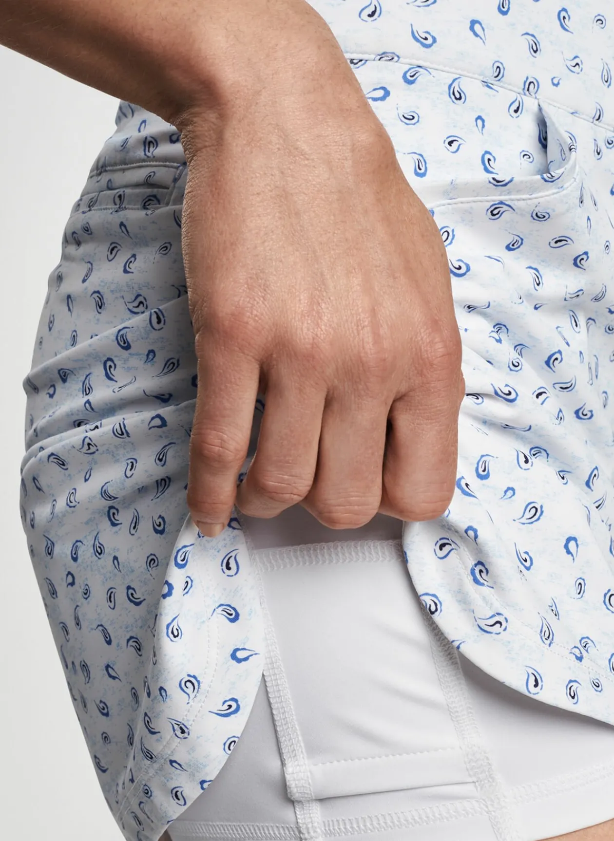 Peter Millar Women'S Golf Bottoms|Alice Tossed Paisley Petal Hem Skort